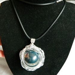Petrol blue, duża kula, porcelana w drucie, wisior