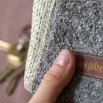 Ciemnoszare etui na klucze baranek - 