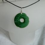 Naturalny, zielony jadeit chiński, rzeźbiony - 