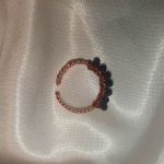 Unikalny pierścione z miedzi i naturalnych szafirków - Oryginalny styl