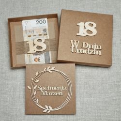 Kartka w pudełku na 18 urodziny,drewno,kraft 