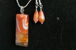 Wisiorek i kolczyki, delikatna biżuteria z pomarańczowymi agatami, zestaw