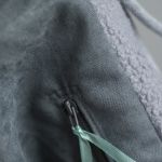 Szary pleciony plecak z przednią kieszenią baranek - 