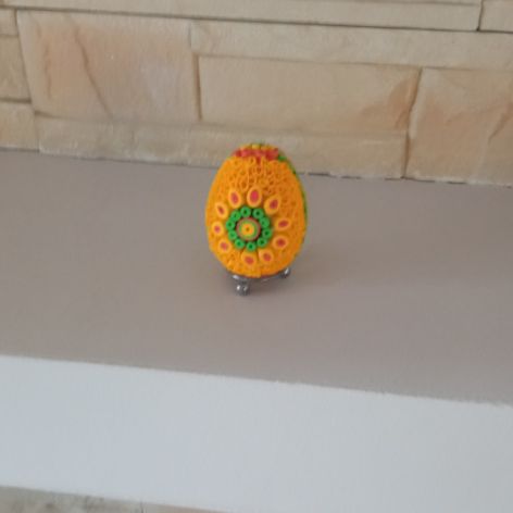 Quillingowe jajko z ornamentem 