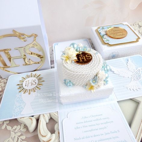 Komunijny exploding box 585