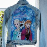 Ręcznie malowana kurtka FROZEN Kraina Lodu - custom kurtki jeansowej