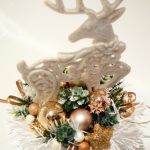 Stroik dekoracja Boże Narodzenie Renifer w złocie - Ozdoba świątecznego stołu