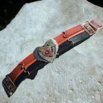 Serce na ręce - skórzana bransoleta z sercem