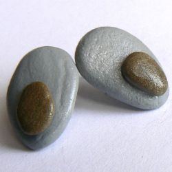 Kamienne guziczki