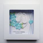 Kartka na Chrzest z bucikami dla chłopca - Pamiątka Chrztu w ozdobnym pudełku