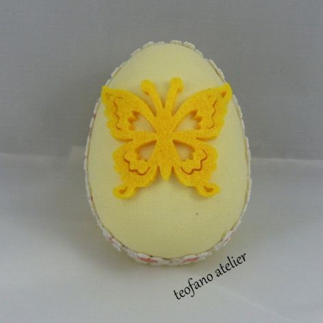 Jajko w tkaninie żółte