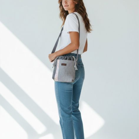 Szara listonoszka z kominem I