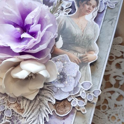 Kartka z fioletowym kwiatem