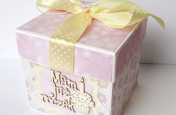 Pudełko, kartka na roczek dla dziewczynbki