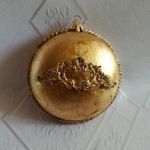 Bombka - medalion z dziewczynką i konikiem - Bombka - medalion (tył)