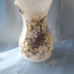 lampion-wazon szklany z fiołkami i konwaliami