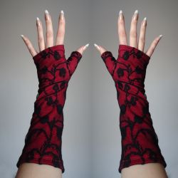 Rękawiczki mitenki czerwone z czarną koronką