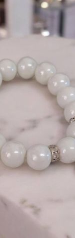 Bransoletka na gumce biała