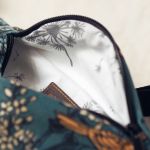 Welurowa mała nerka damska w kwiaty - 