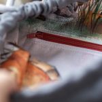 Szaro-różowy plecak z przednią kieszenią - 