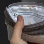 Szaro-czarny portfelik damski - 