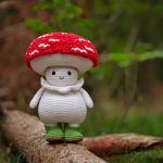 Maskotka muchomorek, Grzybek , Dekoracja domu, Prezent dla dziecka - Zabawka wykonana jest z włóczki półbawełnianej i wypełniona antyalergiczną kulką silikonową.