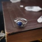 Rozmiar 18 - pierścionek z sodalitem, stal - Pierścionek stalowy niebieski kamień