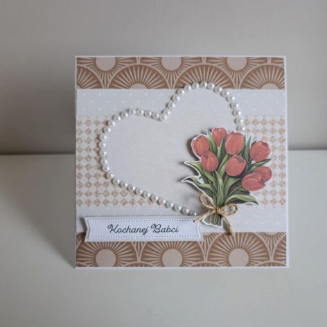 Kartka na Dzień Babci z sercem tulipany