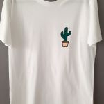 Biała koszulka ręcznie malowana kaktus unisex - Koszulka kaktus vintage