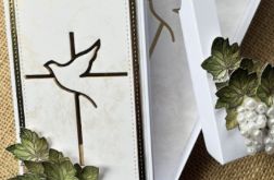 151,komunia-kartka w pudełku w złocie