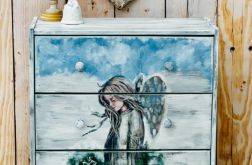 Sielska komoda z aniołem leśnym, unikatowy mebel z duszą