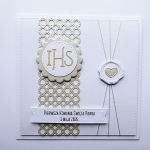 Skromna kartka na Komunię biało-beżowa  - Recznie robiona kartka komunijna w beżu