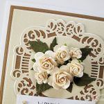 Kartka W DNIU ŚLUBU z kremowymi różami - Kremowo-brązowa kartka ślubna