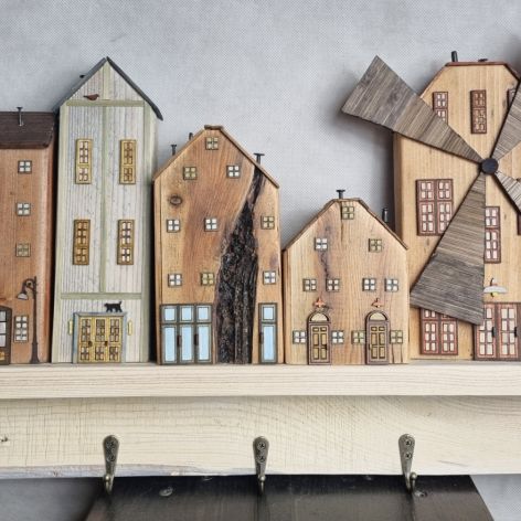 Domki drewniane z młynem, na klucze handmade 30