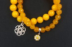 Bransoletki srebrne z kwiatkami.