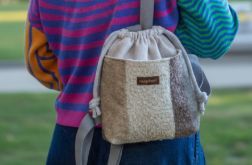 Mały workoplecak beżowo-szary baranek