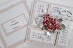 Kartka W DNIU ŚLUBU srebrzysto-różowa