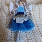 Zimowe aniołki z prezentem  - Pojedynczy aniołek