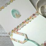 Kartka wielkanocna z jajkami i króliczkmi - Wnętrze kartki i przód etykietki