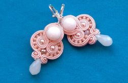 Kolczyki w kolorze łososiowy róż