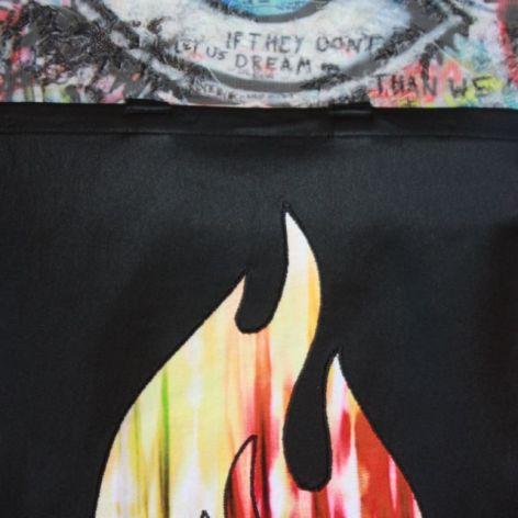 torba torebka czarna worek ogień- na Fundację