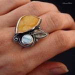 Pierścionek srebrny z bursztynem bałtyckim i larimarem regulowany - Pierścionek regulowany