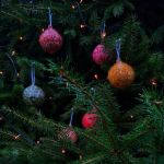 Bombki na drutach - Można poczuć magię Świąt