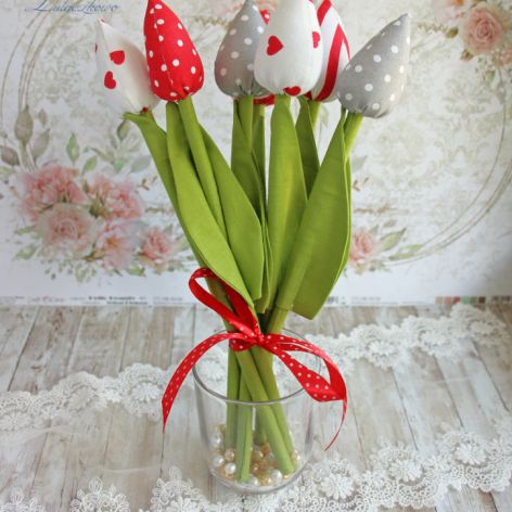 Tulipany bukiet dla Babci Dzień Babci czerwień