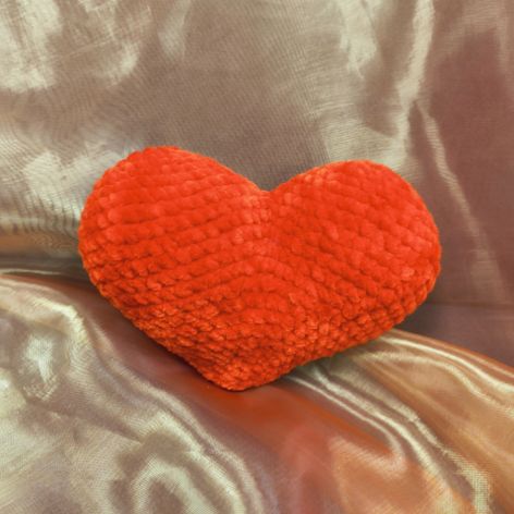 Maskotka serce, handmade – idealny prezent na Walentynki