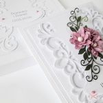 Kartka W DNIU ŚLUBU z różowymi kwiatami #2 - Biało-różowa kartka na ślub w pudełku