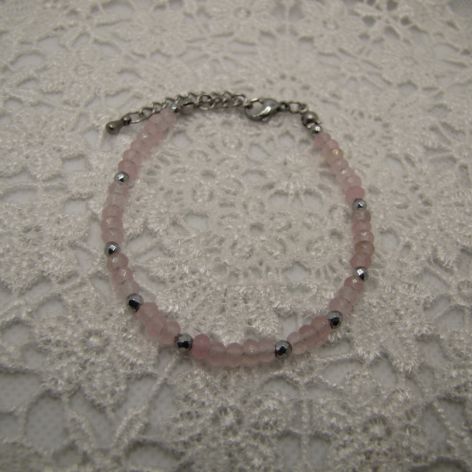 Delikatna bransoletka z chalcedonem 08