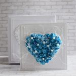 Niebieskie serce w perłach - 