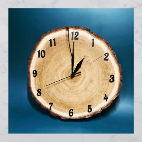 Zegar z plastra drewna - dąb (CUDA Z DREWNA)