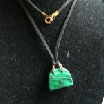 Torebka - wisiorek z zielonego malachitu - 